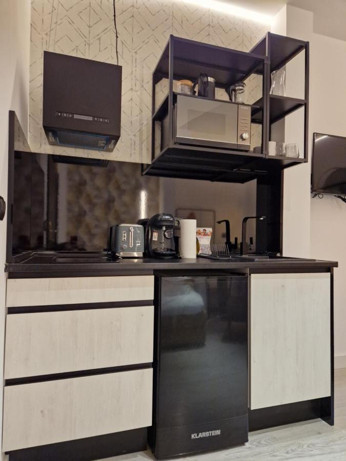 Apartamentos Wur Madrid Esterno foto