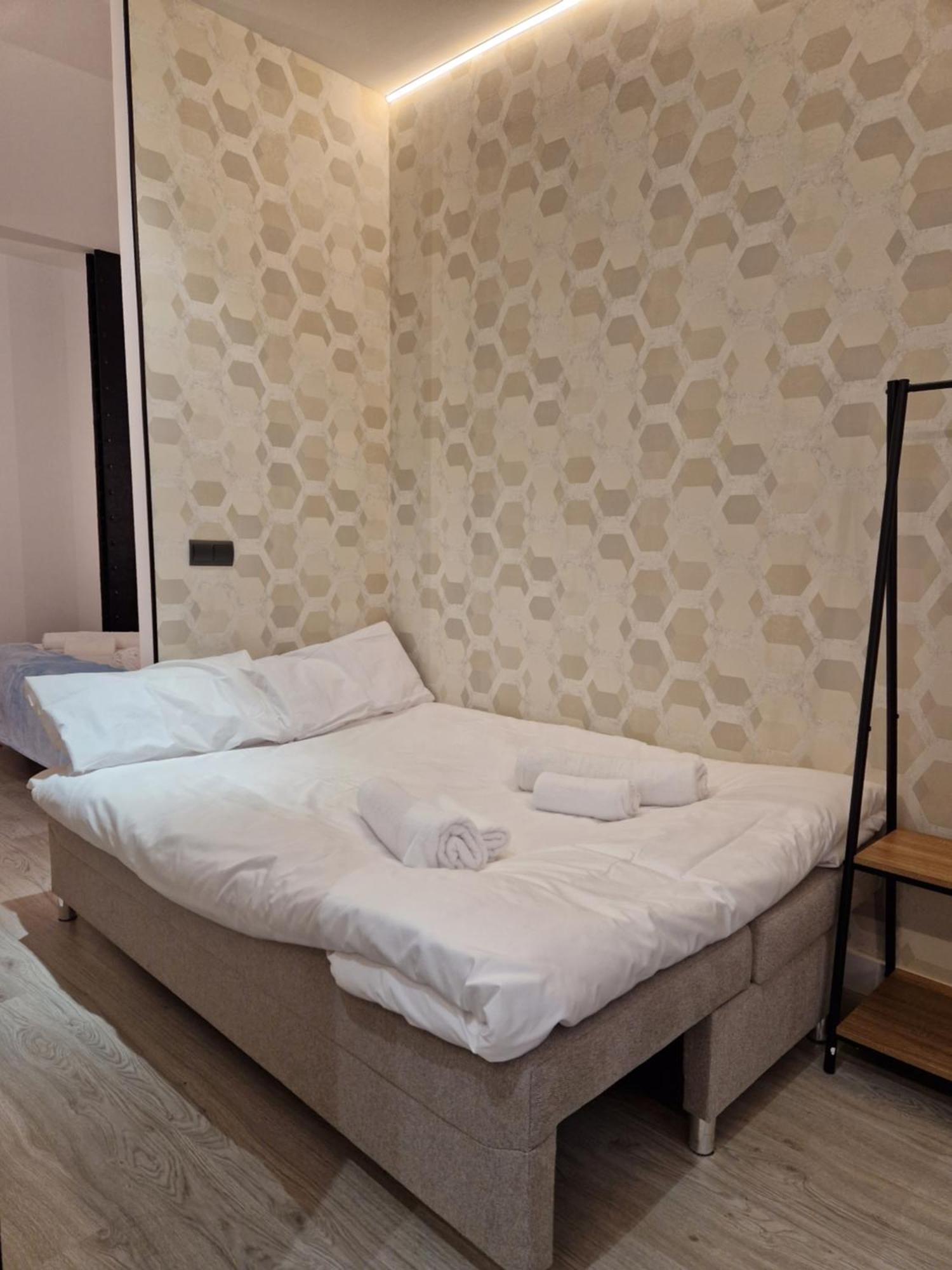 Apartamentos Wur Madrid Esterno foto